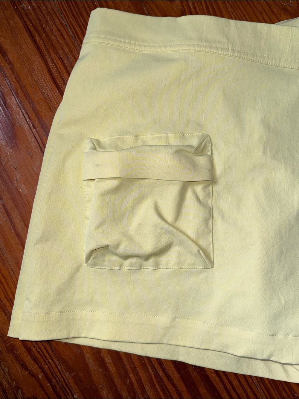 Nike Tech Pack High-Rise Wraparound Skort | Butter Yellow | XS - Picture 8 of 12